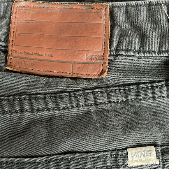 Vans Straight Leg Pants in Charcoal - Size 32 - Picture 6 of 10